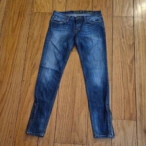 Chip + Pepper Women's Jeans Sz 26 w Zipper Design at Ankle